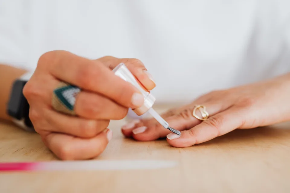 Góc ngồi chờ cạnh cửa sổ